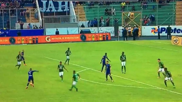 Video: El gol de Discua que abrió la final entre Motagua y Marathón
