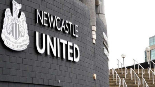 Piden investigar la posible compra del Newcastle de Inglaterra