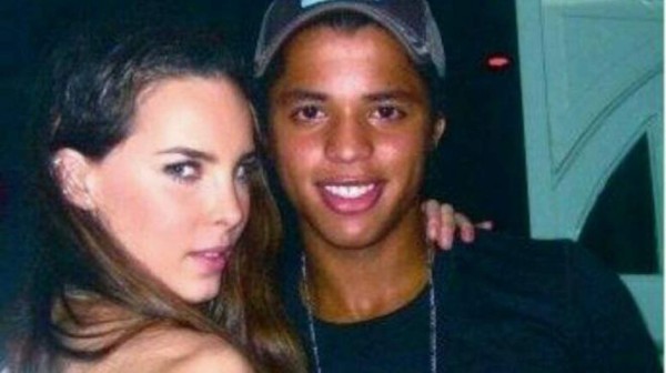 La pelea de Belinda y Giovani Dos Santos en Twitter