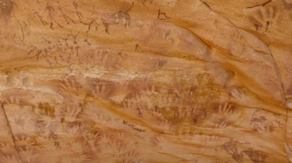 Incógnita: Huellas descubiertas en cueva de Egipto no son humanas