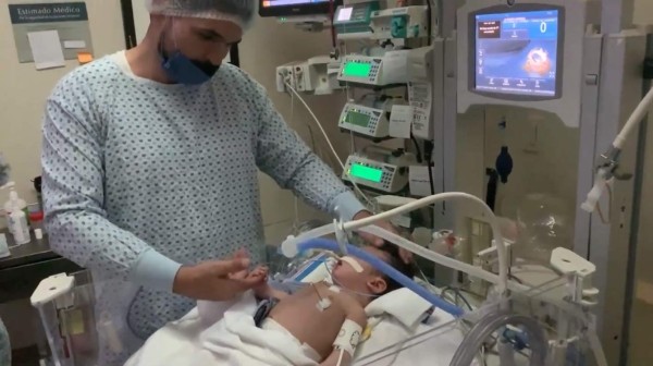 Ferdinando Valencia comparte noticias sobre la salud de su hijo