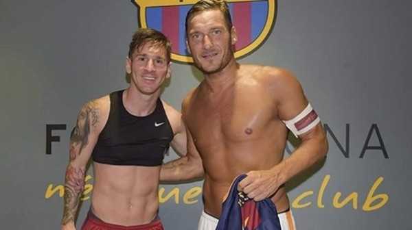 Lionel Messi siempre ha mostrado su admiración para Francesco Totti.