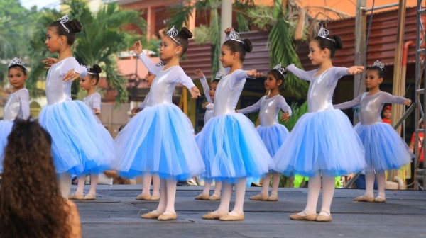 Alumnos mostraron su talento en San Pedro Sula