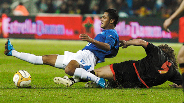 Cataluña se aprovechó de la inocencia de Honduras