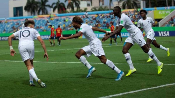 Francia receta paliza de escándalo a España y clasifica a semifinales del Mundial Sub-17