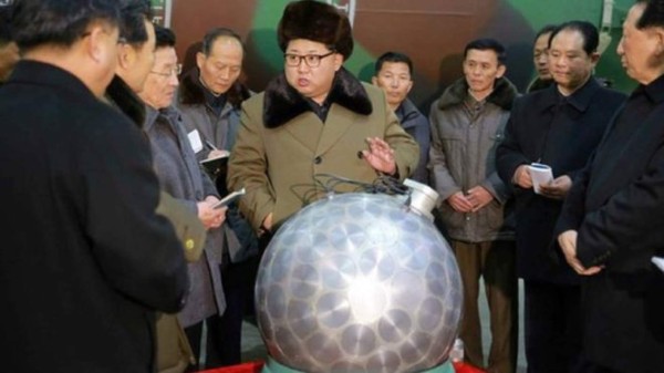 EUA admite que Corea del Norte puede lanzar bomba nuclear en misiles