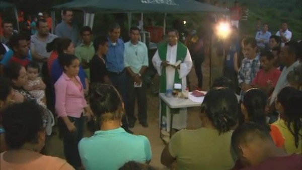 Suspenden búsqueda de ocho mineros; labores se reanudan mañana