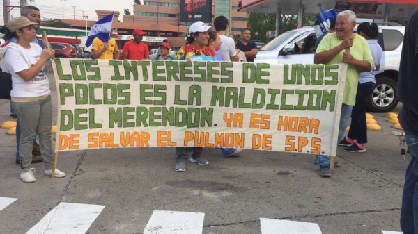 Protestantes marchan en San Pedro Sula 'por la educación y salud'