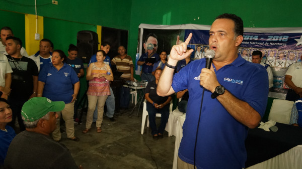 Calidonio lleva esperanza a bordo de río Piedras