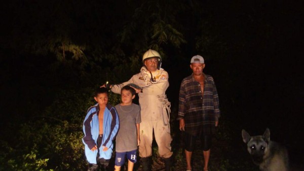 Rescatan a dos menores atrapados por crecida en ríos de La Paz