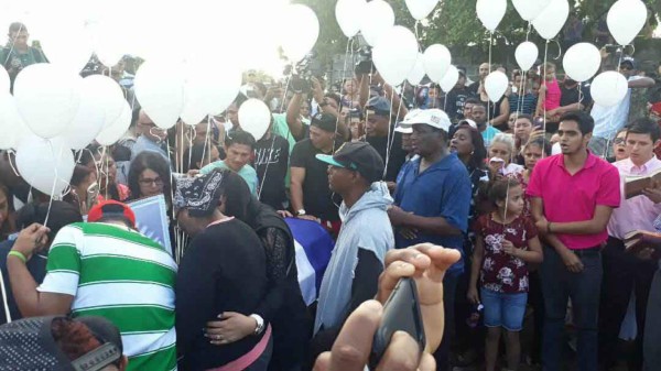 Familiares y amistades le han dado el último adiós a Juan Carlos García.