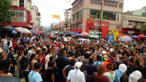 Vendedores sampedranos despiden a su líder asesinada Yolanda Pérez