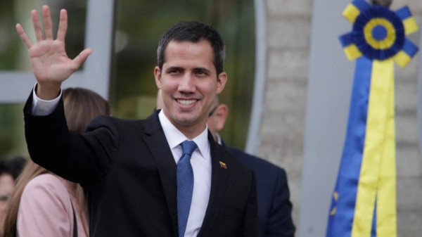 Guaidó agradece a Biden por otorgar el TPS a los venezolanos en EEUU