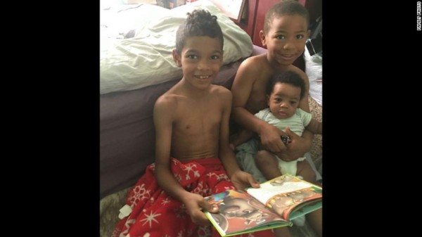 Acusan a mujer de asesinar a sus tres hijos en Arizona