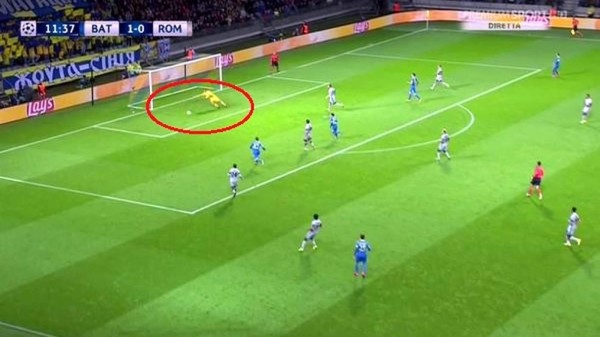 VIDEO: Tremendo error del portero de la Roma en gol del BATE Borisov
