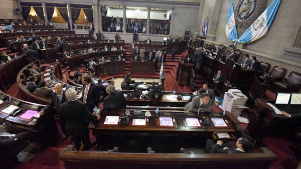 Congreso acepta renuncia de Otto Pérez Molina