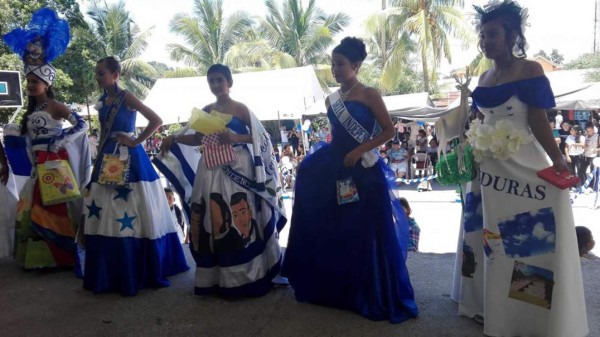 Impresionantes vestidos que demuestran cultura y patriotismo