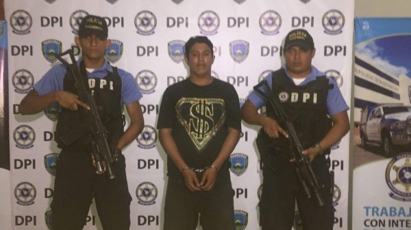 Capturan a supuesto pandillero por asesinato de dos primos en Cofradía