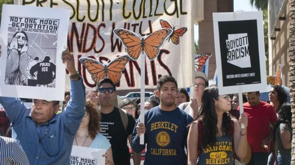 Trump se 'inventó' cifra de tres millones de migrantes con antecedentes delictivos