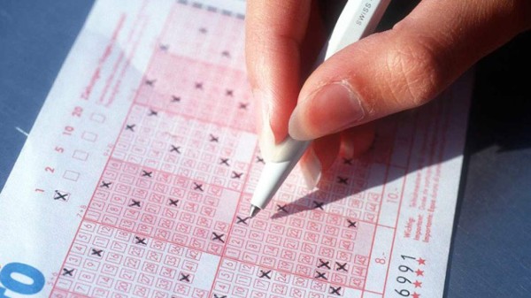 Hombre gana lotería dos veces el mismo día