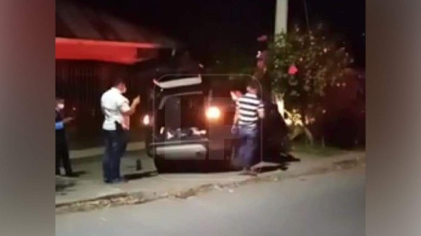 Matan a hombre en La Ceiba cuando viajaba con su familia  