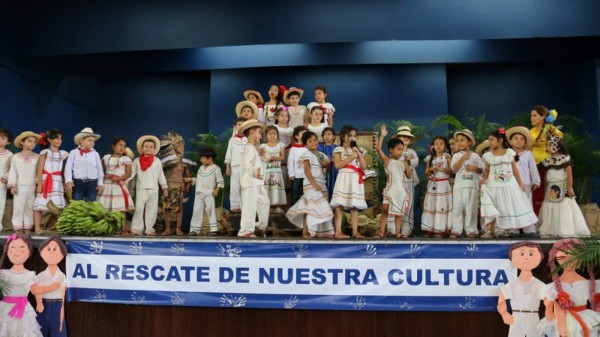 La Salle celebra semana de la hondureñidad