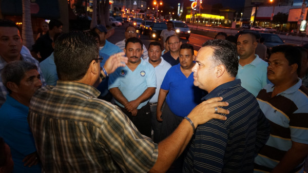 Calidonio ofrece a taxistas mejores vías a San Pedro Sula