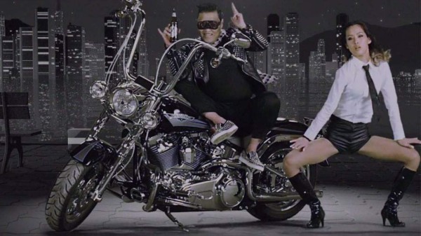 Psy comparte 'resaca' con Snoop Dogg en 'Hangover'