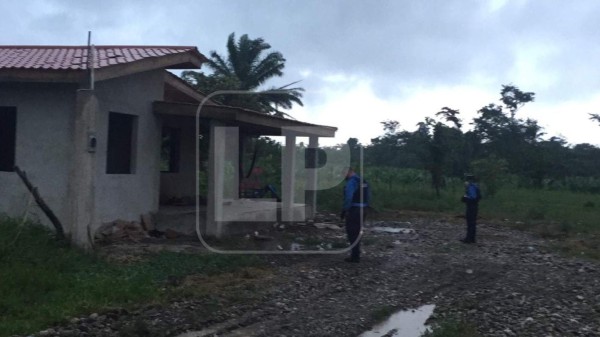 Matan a tiros a dos hombres en colonia de La Ceiba