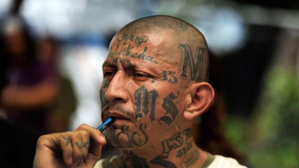 Honduras en alerta por otra fuga de mareros de El Salvador