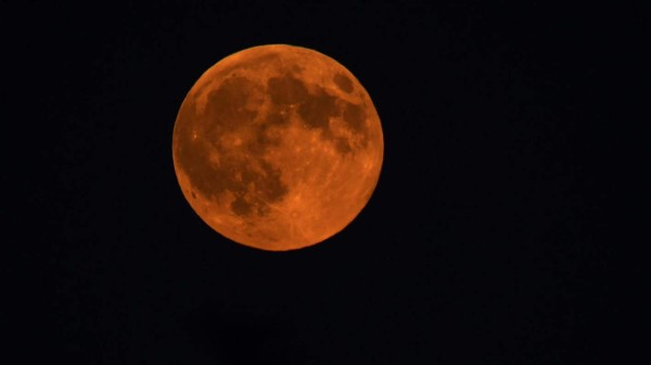Superluna podría dejar sin energía nave de la Nasa