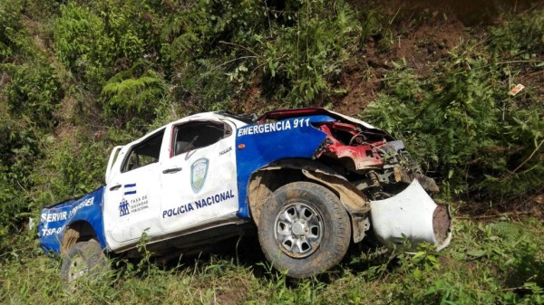 Cinco heridos al volcar patrulla en Yoro