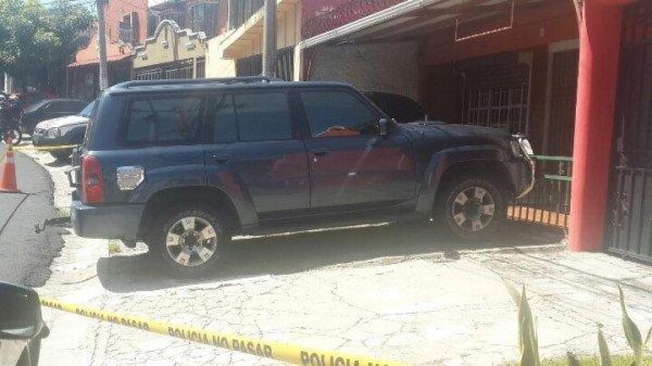 Encuentran cadáver de hondureño dentro de maletas en El Salvador