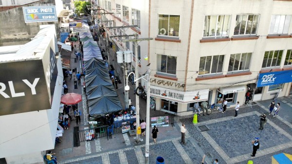 Celebración atípica del Día de los Enamorados deja pocas ventas