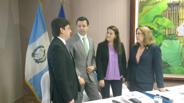 Crean instancia ministerial para materializar la Unión Aduanera