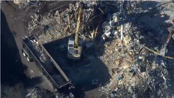 Vídeo: Demuelen escuela de Sandy Hook donde se produjo una matanza en EUA