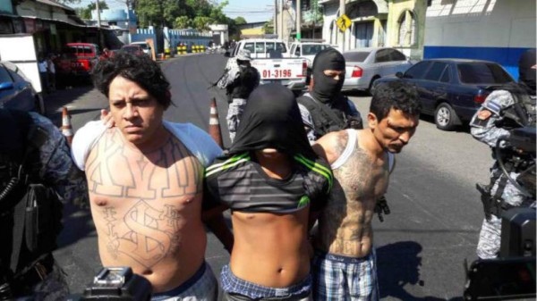 Pobreza y pandillas, males persistentes que motivan migración centroamericana