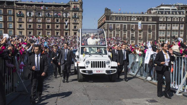 Papa recordó a excluidos y víctimas de violencia en basílica de Guadalupe