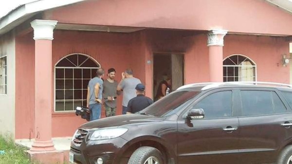 Jomari Goyso llega a Colón y le da una sorpresa a la mamá de Nathalia Casco