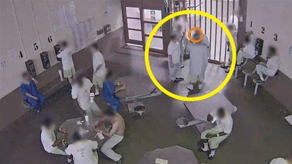 Video: Presos en Los Ángeles 'se infectan' con coronavirus para forzar su libertad