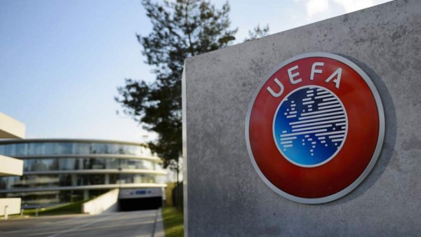 La UEFA pide plazas europeas por 'méritos deportivos' si se suspenden ligas