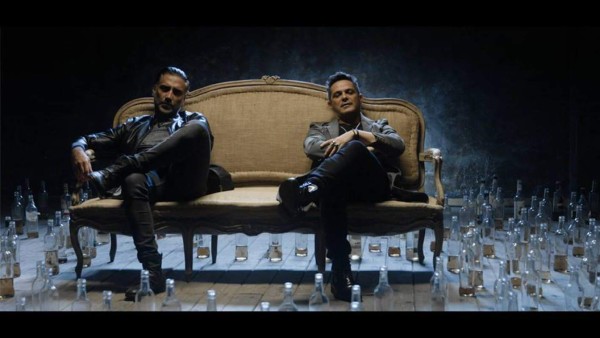 'El Potrillo' y Sanz cantan con mariachi  