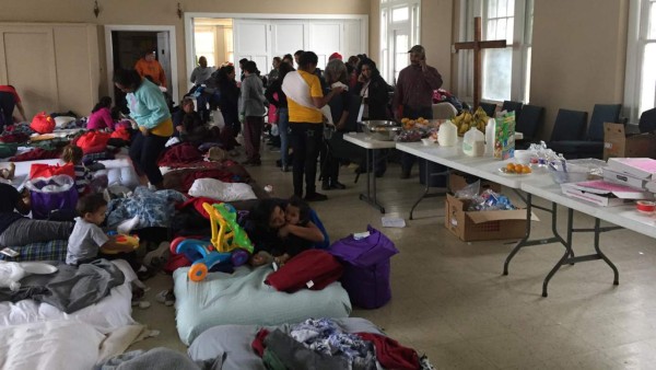 Liberan a 600 indocumentados centroamericanos en Texas