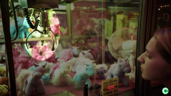 El truco para ganar siempre en la máquina de peluches