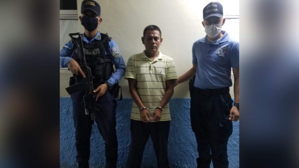 Lo capturan por supuestamente abusar de hija de nueve años