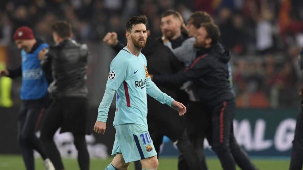 Barcelona 'le roba' futbolista a la Roma y anuncia su fichaje