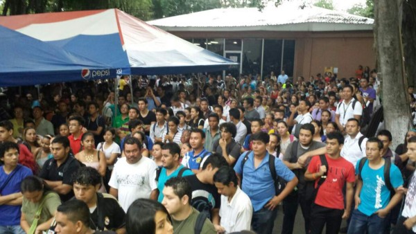 Unah-vs suma hoy quinto día sin clases