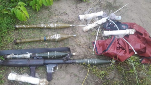 Tres navales resultaron heridos al enfrentarse con supuestos delincuentes