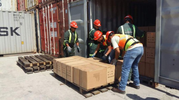 Descartan presencia de droga en dos contenedores que llegaron de Colombia