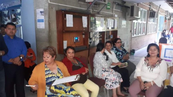 Empleados de Salud inician asambleas informativas exigiendo un reajuste salarial de L4 mil